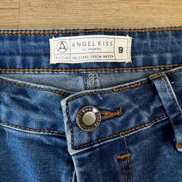 Angels Kiss Women's 9 Embroidered Rose Skinny Jeans Midrise Distressed Stretchy - Picture 2 of 8